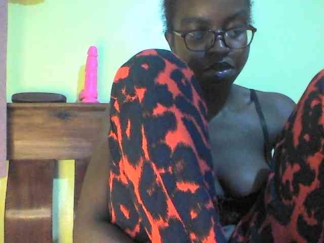 TipQueen webcam