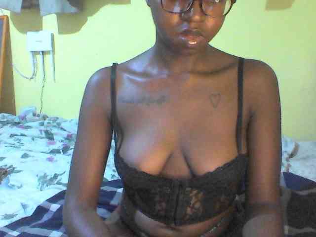 TipQueen webcam