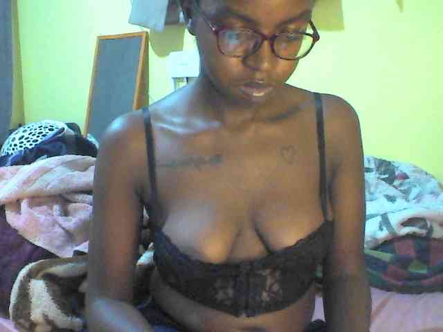 TipQueen webcam