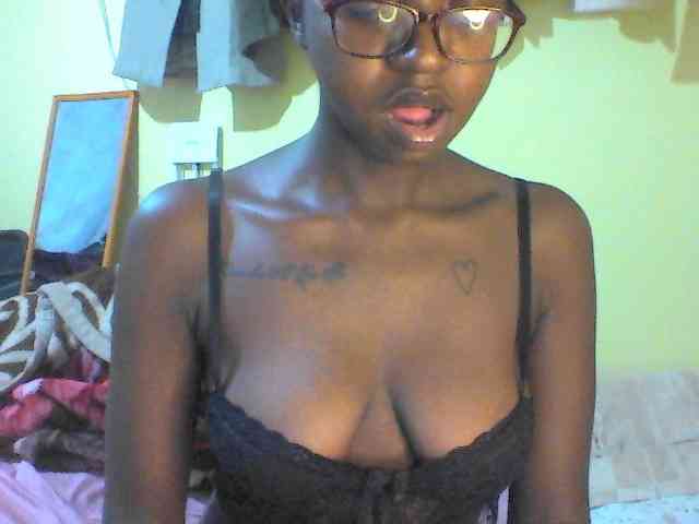 TipQueen webcam