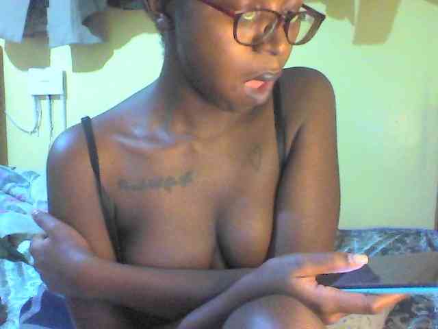 TipQueen webcam