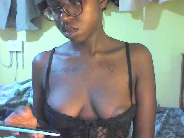 TipQueen webcam