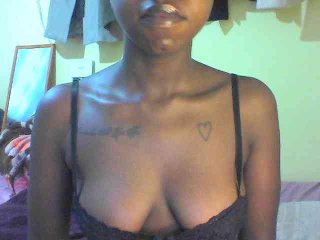 TipQueen webcam