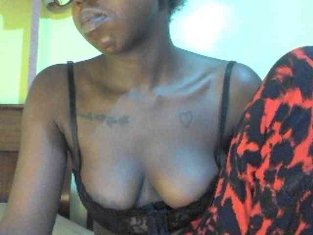 TipQueen webcam