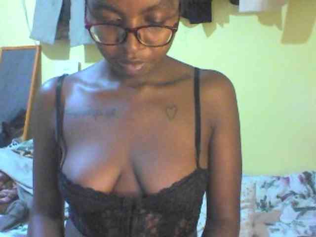 TipQueen webcam