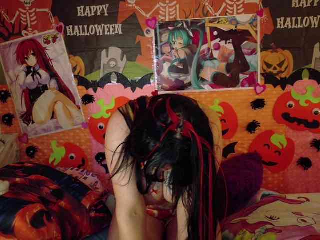 AlizeHentaiMeow webcam