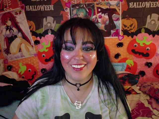 AlizeHentaiMeow webcam