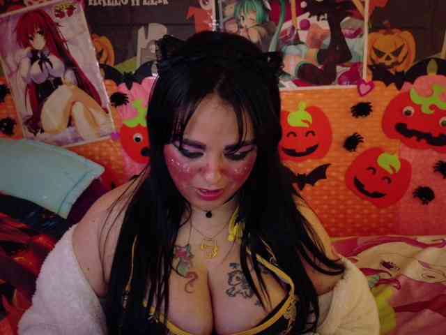 AlizeHentaiMeow webcam