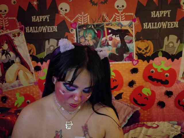 AlizeHentaiMeow webcam
