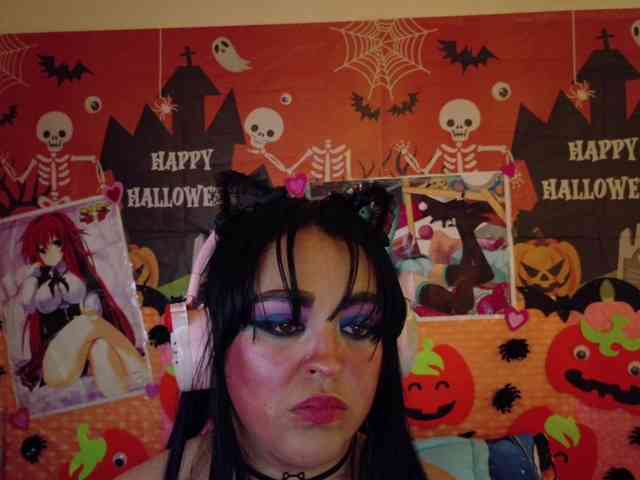 AlizeHentaiMeow webcam