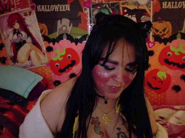 AlizeHentaiMeow webcam