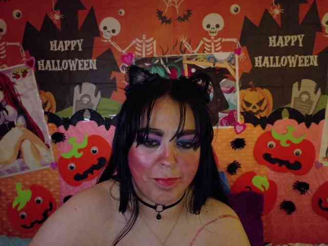 AlizeHentaiMeow webcam