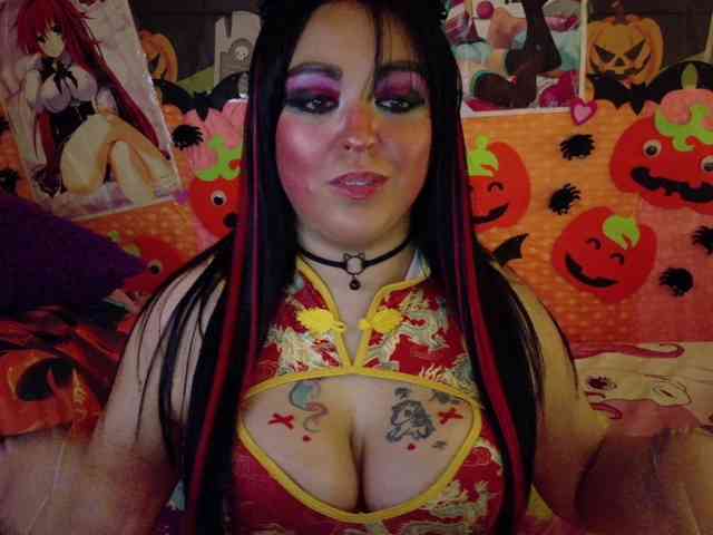 AlizeHentaiMeow webcam