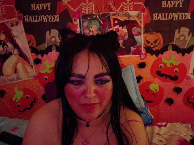 AlizeHentaiMeow webcam