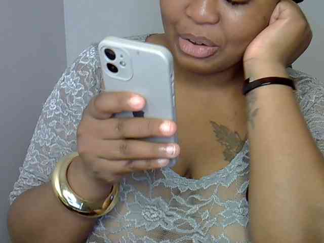 Onlyyhazelbrown webcam