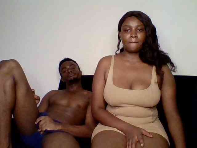 TwosomeTreasure webcam