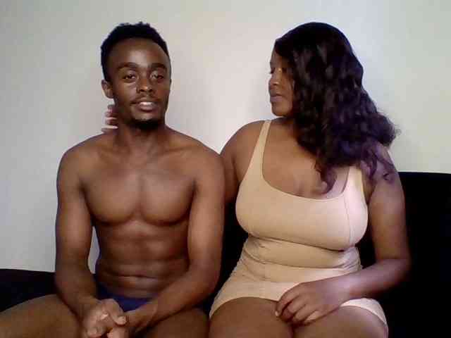 TwosomeTreasure webcam