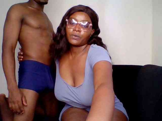 TwosomeTreasure webcam