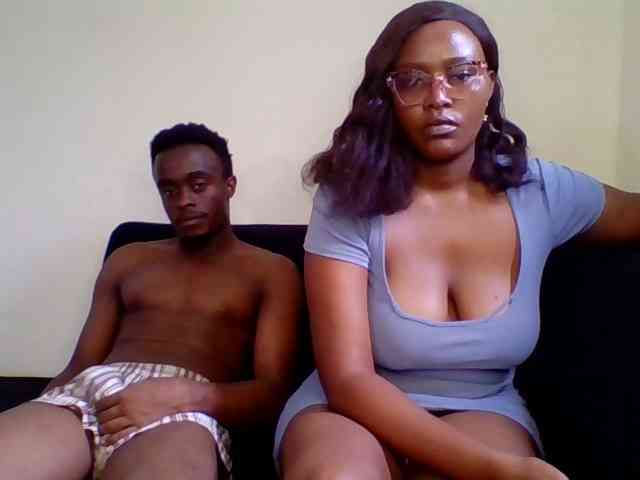 TwosomeTreasure webcam