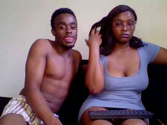 TwosomeTreasure webcam