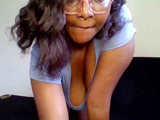 TwosomeTreasure webcam