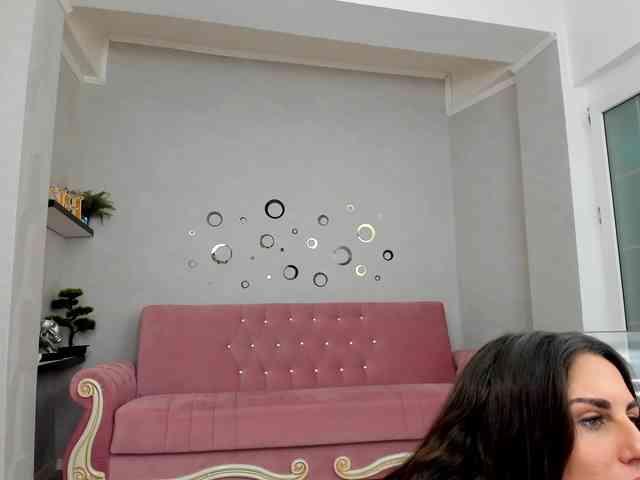 belovedkhlloe webcam