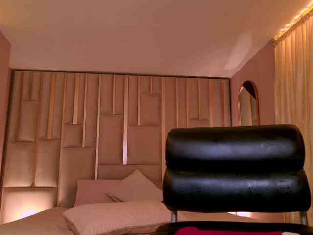 AgathaKondo1 webcam