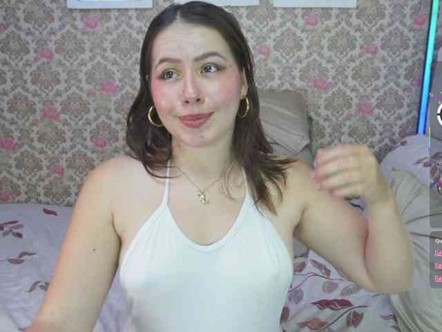AliciaKennet webcam