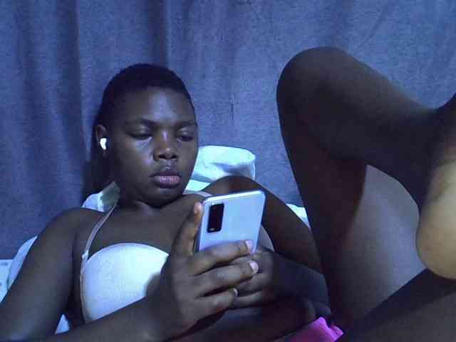 Cute-tamarah webcam
