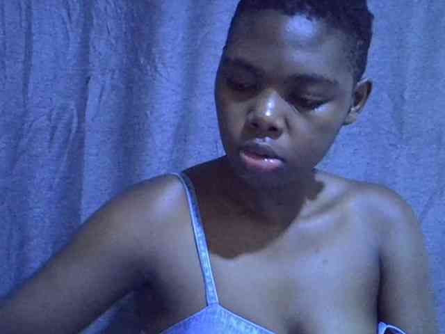 Cute-tamarah webcam