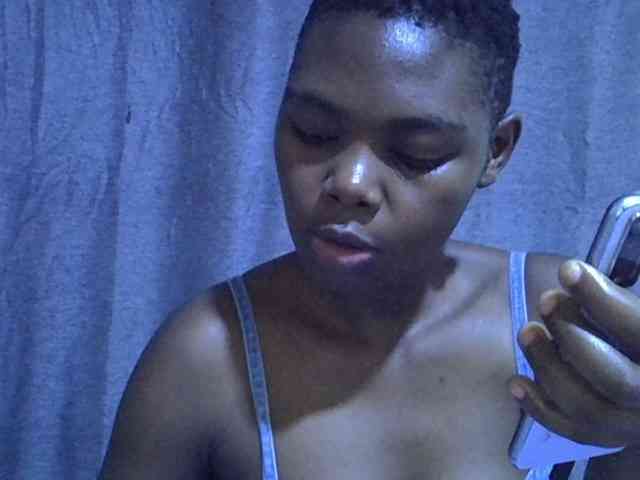 Cute-tamarah webcam