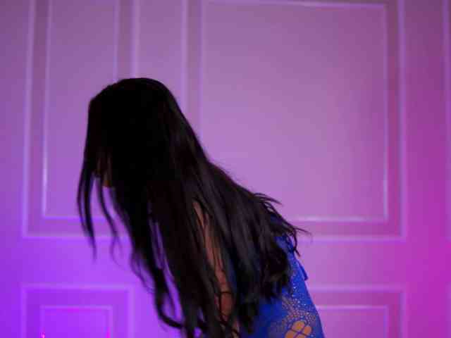KiaraMoreno webcam