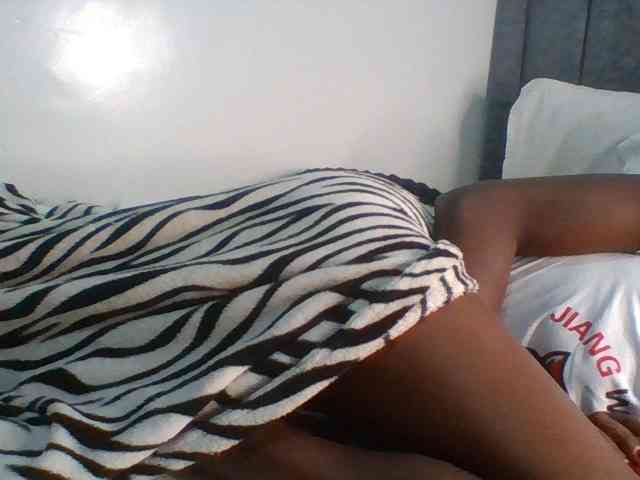 Sexymaya22 webcam