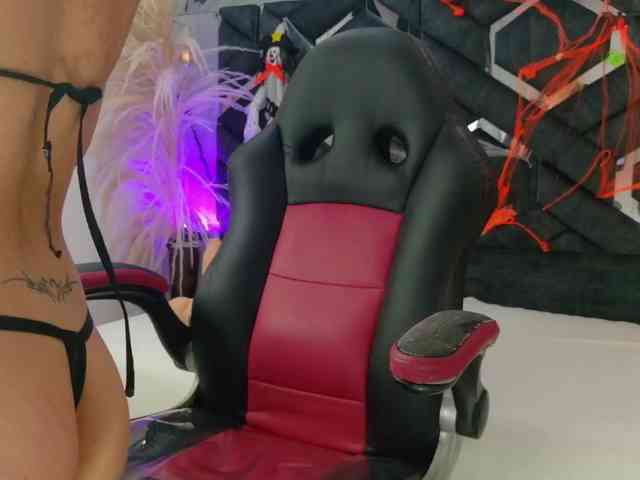 Natasha-Adams webcam