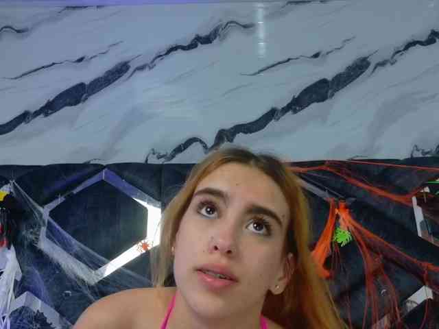 Natasha-Adams webcam