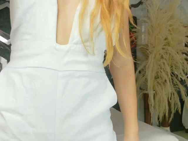 Natasha-Adams webcam