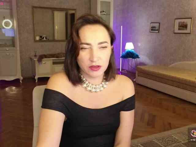 AnneKarma webcam