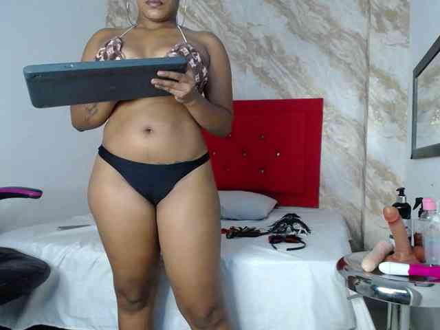 Issa-love webcam