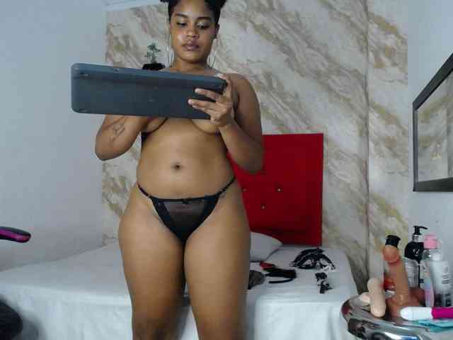 Issa-love webcam