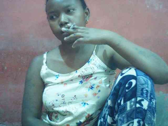 valeria223 webcam