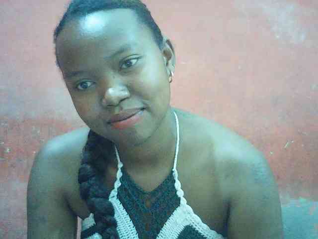 valeria223 webcam