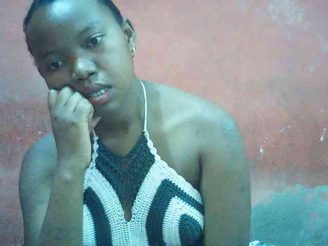 valeria223 webcam