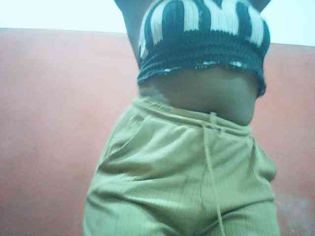 valeria223 webcam