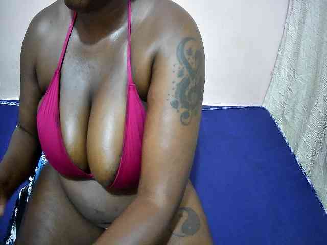 creamy-squirter webcam