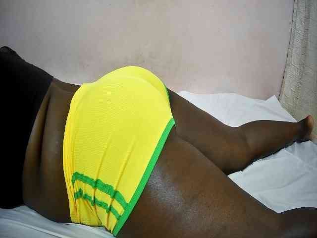 creamy-squirter webcam