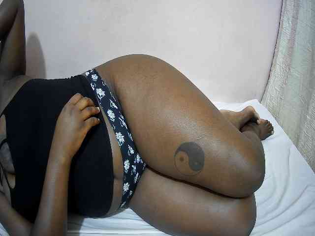 creamy-squirter webcam