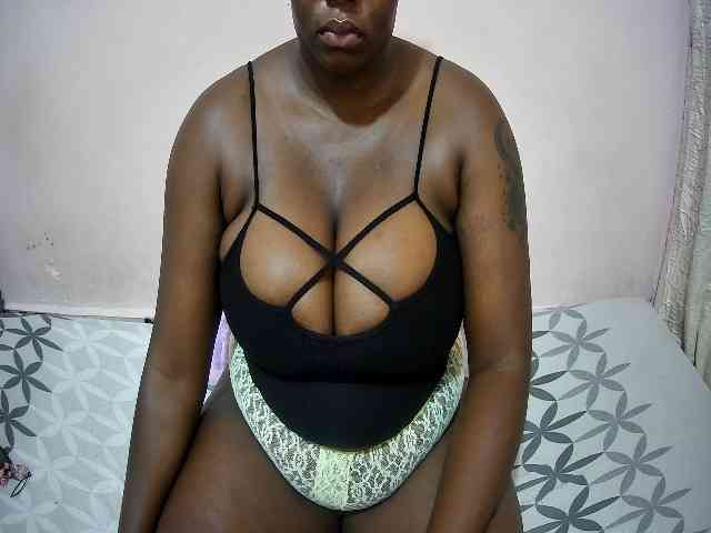 creamy-squirter webcam