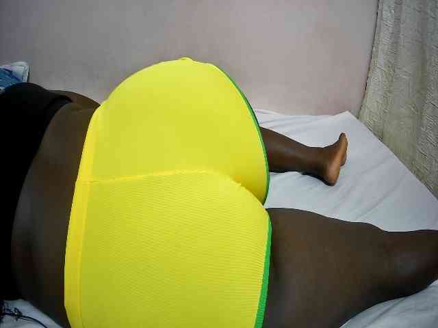 creamy-squirter webcam