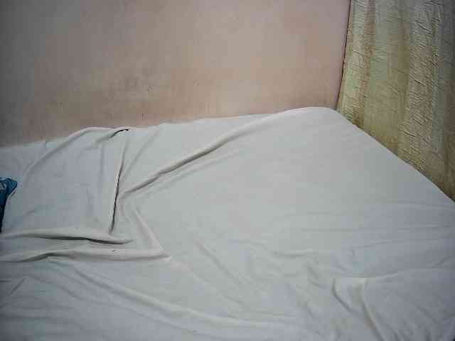 creamy-squirter webcam