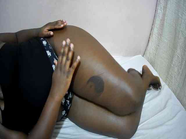 creamy-squirter webcam